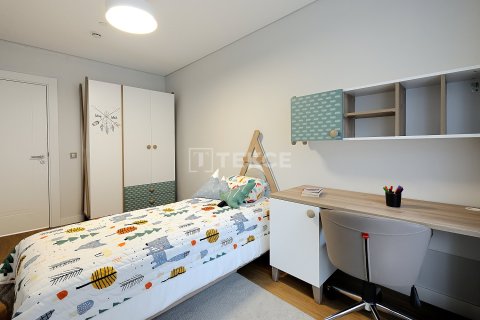 5+1 Apartment in Istanbul, Turkey No. 11274 16