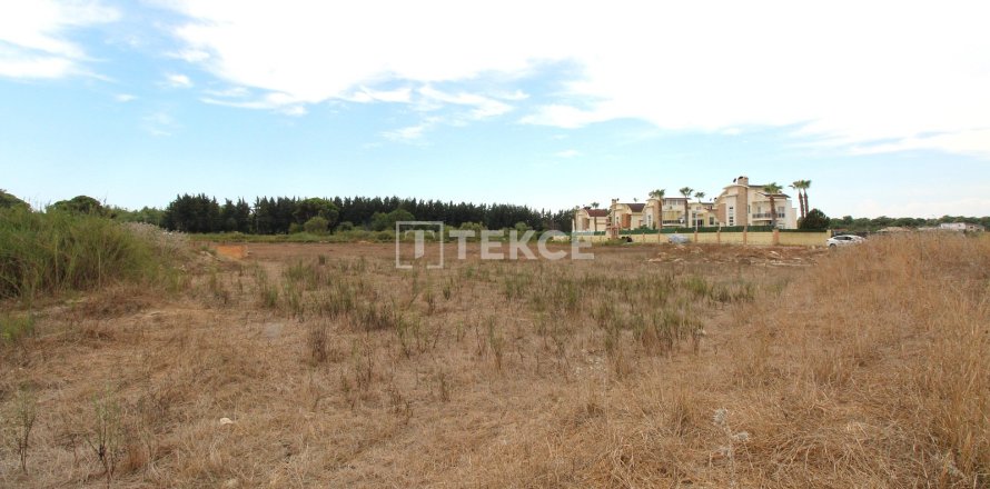 889m² Land in Belek, Turkey No. 61906