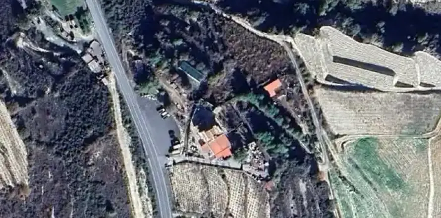 6690m² Land à Omodos, Cyprus No. 35920