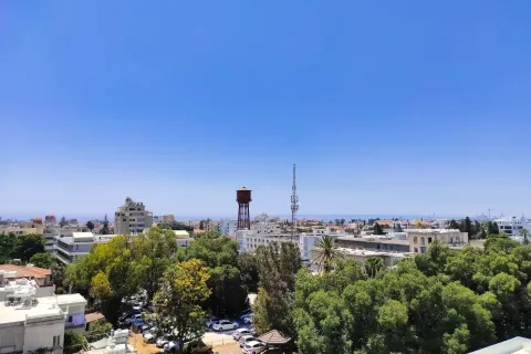 2 bedrooms Penthouse in Limassol, Cyprus No. 35302 5