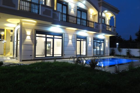 7+1 Villa à Istanbul, Turkey No. 14770 11