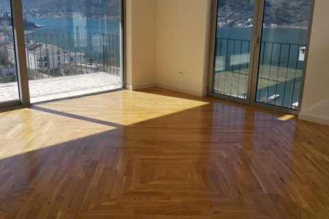 4 chambres Appartement à Kotor, Montenegro No. 66805 3