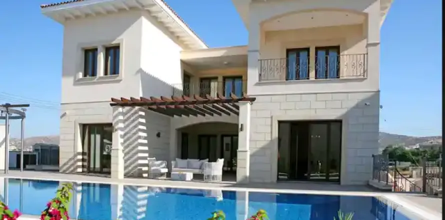 5 dormitorios House en Mouttagiaka, Cyprus No. 29293