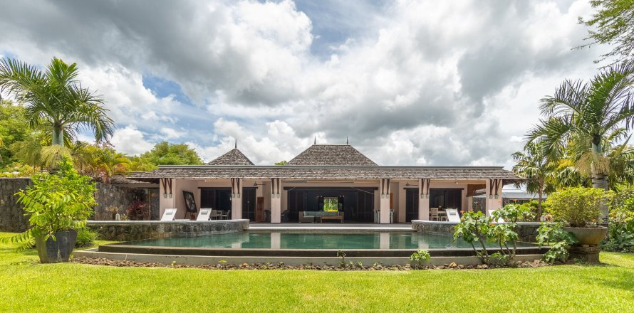 5 bedrooms Villa in Tamarin, Mauritius No. 60976