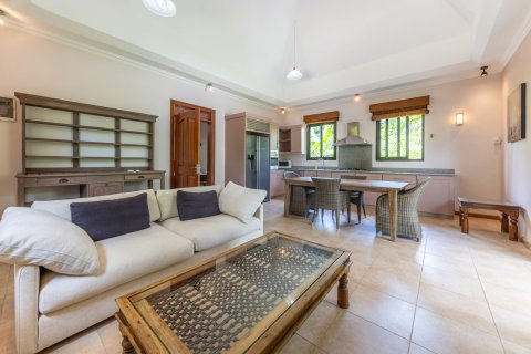 5 bedrooms Villa in Tamarin, Mauritius No. 60976 6