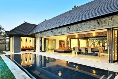 5 bedrooms Villa in Kerobokan, Indonesia No. 23461 2