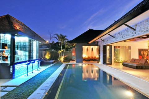 5 bedrooms Villa in Kerobokan, Indonesia No. 23461 17