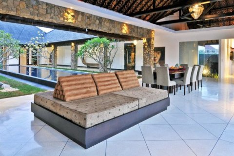 5 bedrooms Villa in Kerobokan, Indonesia No. 23461 13