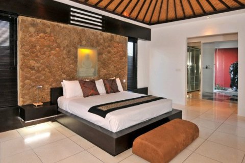 5 bedrooms Villa in Kerobokan, Indonesia No. 23461 7