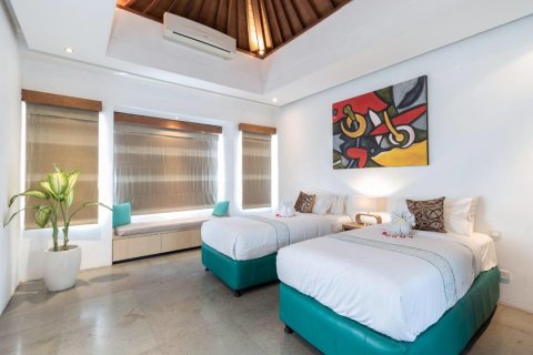 3 bedrooms Villa in Seminyak, Indonesia No. 23463 24