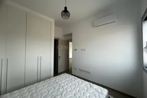 2 dormitorios Apartment en Germasogeia, Cyprus No. 32433 13