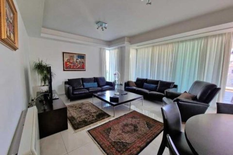 3 dormitorios Penthouse en Limassol, Cyprus No. 70129 2