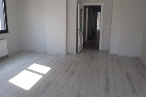 3+1 Apartment in Istanbul, Turkey No. 15528 7