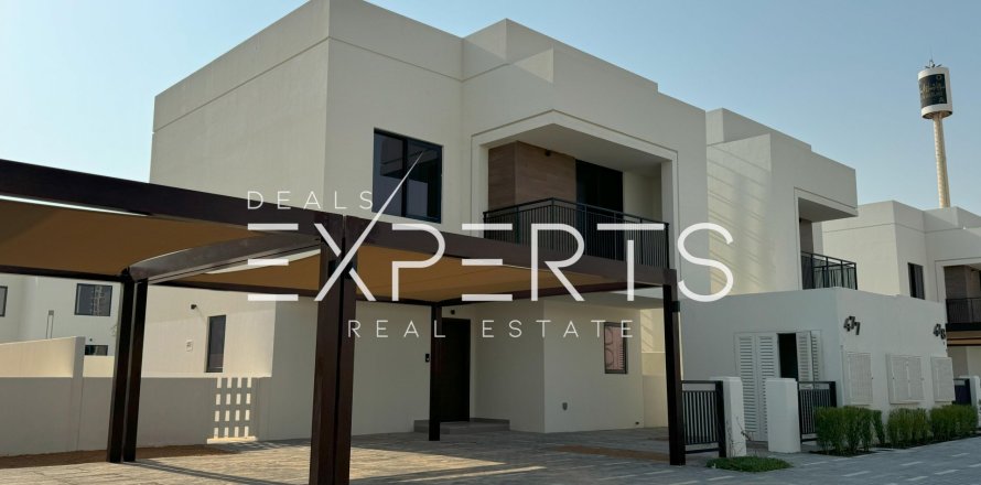 4 bedrooms Villa on the Yas Island, UAE No. 74603