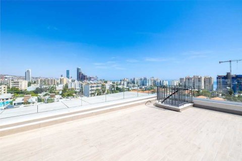 3 dormitorios Penthouse en Limassol, Cyprus No. 43787 13