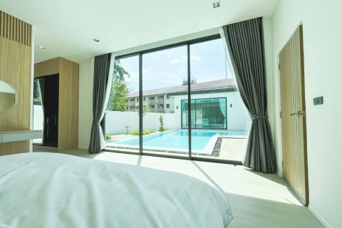 5 bedrooms Villa in Phuket, Thailand No. 1995 6