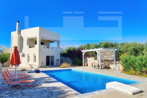 3 bedrooms Villa in Crete, Greece No. 24410 2