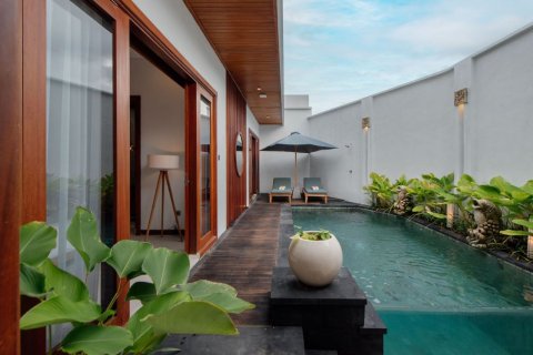 2 bedrooms Villa in Canggu, Indonesia No. 23353 14