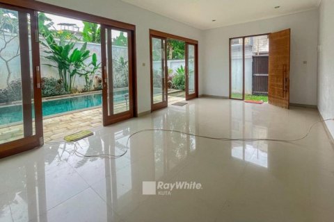 3 bedrooms Villa in Ungasan, Indonesia No. 23359 1