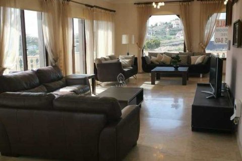 5 bedrooms House in Agios Athanasios, Cyprus No. 77303 11