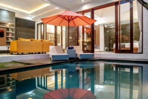 2 bedrooms Villa in Seminyak, Indonesia No. 22707 1