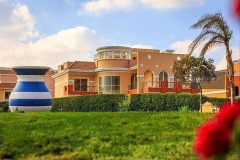 6 dormitorios Villa en Al Shorouk City, Egypt No. 39031 18