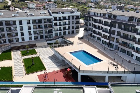 4+1 Apartment in Cinarcik, Turkey No. 11318 1