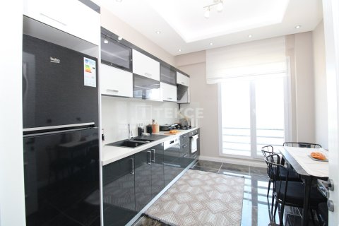 4+1 Apartment in Cinarcik, Turkey No. 11318 17