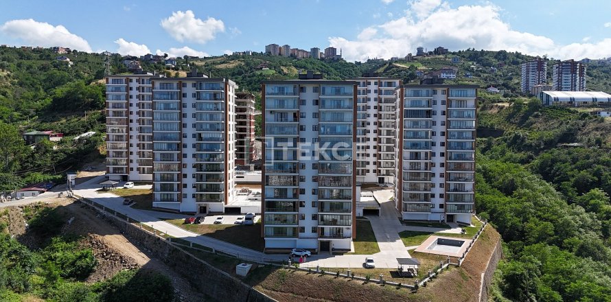 3+1 Apartment in Akcaabat, Turkey No. 11295