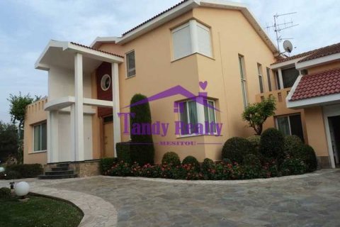 6 bedrooms Villa in Geri, Cyprus No. 76206 1