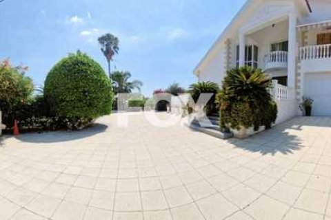 5 bedrooms Villa in Parekklisia, Cyprus No. 76205 10