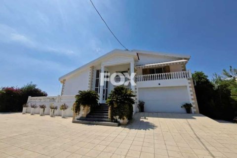 5 bedrooms Villa in Parekklisia, Cyprus No. 76205 9