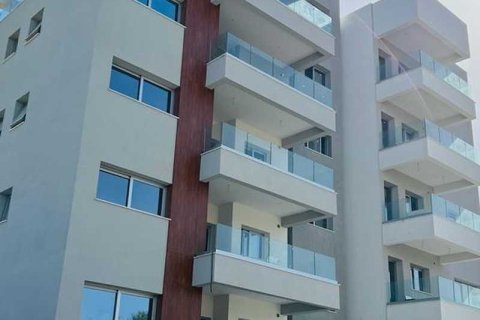 3 dormitorios Apartment en Germasogeia, Cyprus No. 66168 3