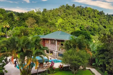 3 bedrooms Villa in Trafalgar, Dominica No. 66259 3