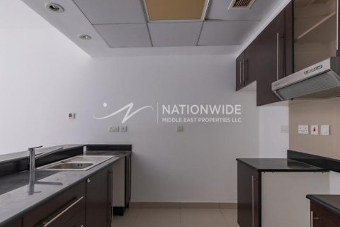 2 bedrooms Villa in Abu Dhabi, UAE No. 4447 7