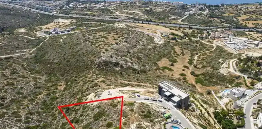 1402m² Land en Agios Tychonas, Cyprus No. 43883