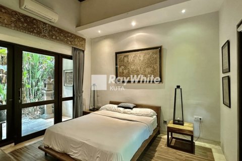 5 bedrooms Villa in Kerobokan, Indonesia No. 22957 13