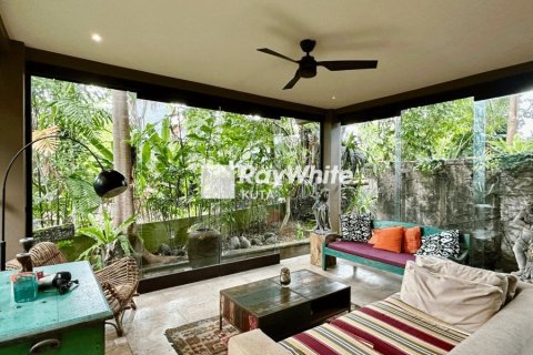 5 bedrooms Villa in Kerobokan, Indonesia No. 22957 1