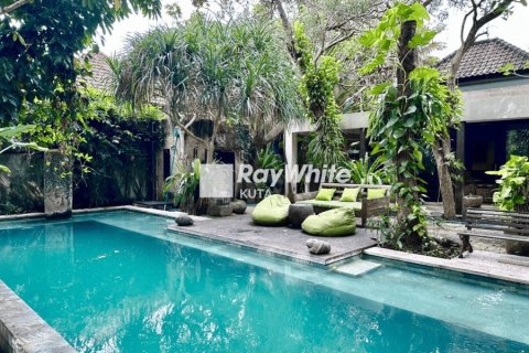 5 bedrooms Villa in Kerobokan, Indonesia No. 22957 3