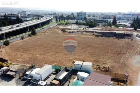 4960m² Land in Kato Polemidia, Cyprus No. 35862 4