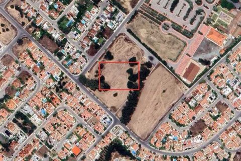 16745m² Land in Strovolos, Cyprus No. 35867 1