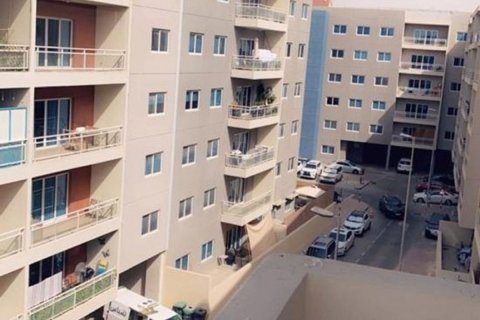 3 bedrooms Apartment in Al Reef, UAE No. 6093 7