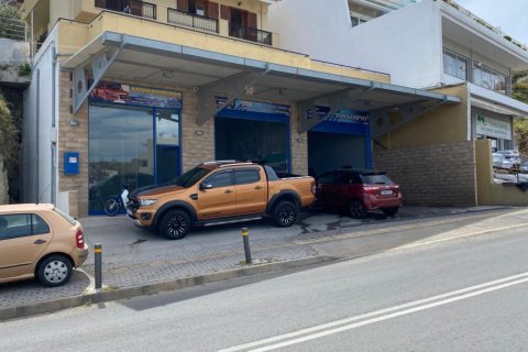 110m² Commercial property en Chania, Greece No. 48715 1