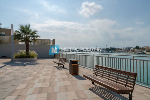 Вилла с 4 спальнями в Marina Village, ОАЭ №4554 1