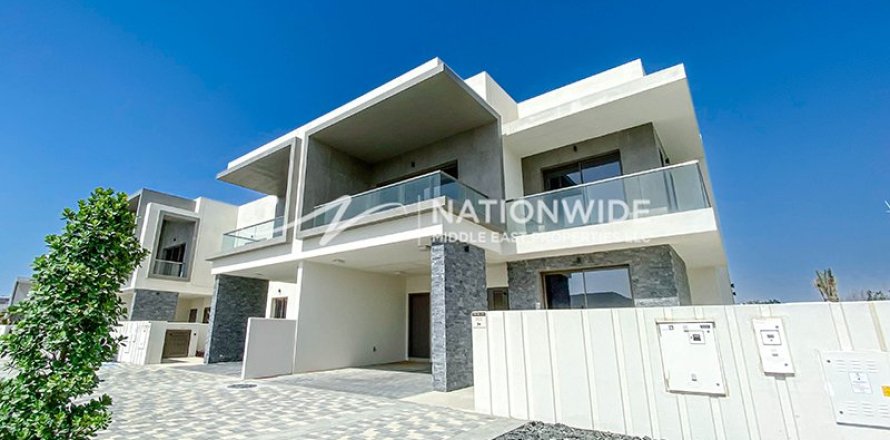 3 bedrooms Townhouse on the Yas Island, UAE No. 4312