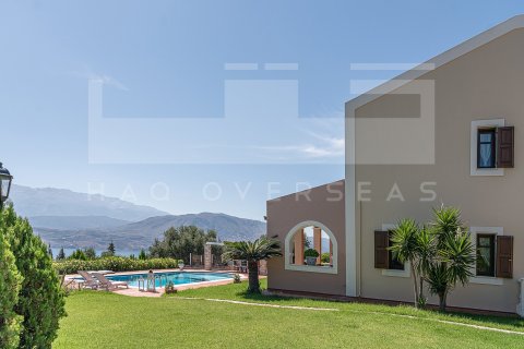 5 dormitorios Villa en Crete, Greece No. 24406 4