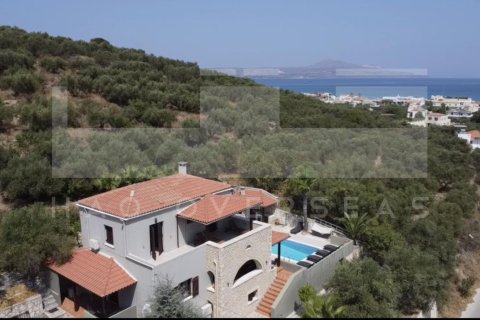 4 bedrooms Villa in Crete, Greece No. 24407 1