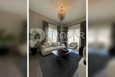 5 rooms Apartment in Beylikduezue, Turkey No. 13093 24