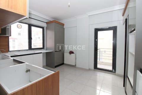 4+1 Apartment in Ankara, Turkey No. 11146 12