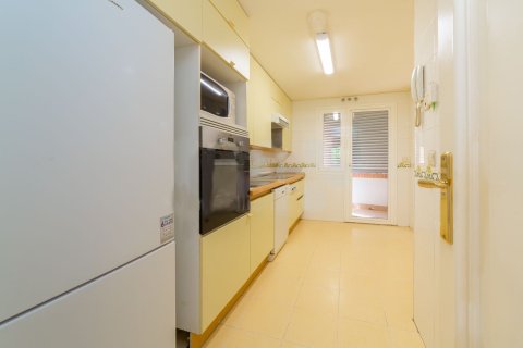 2 dormitorios Apartment en Madrid, Spain No. 26051 6